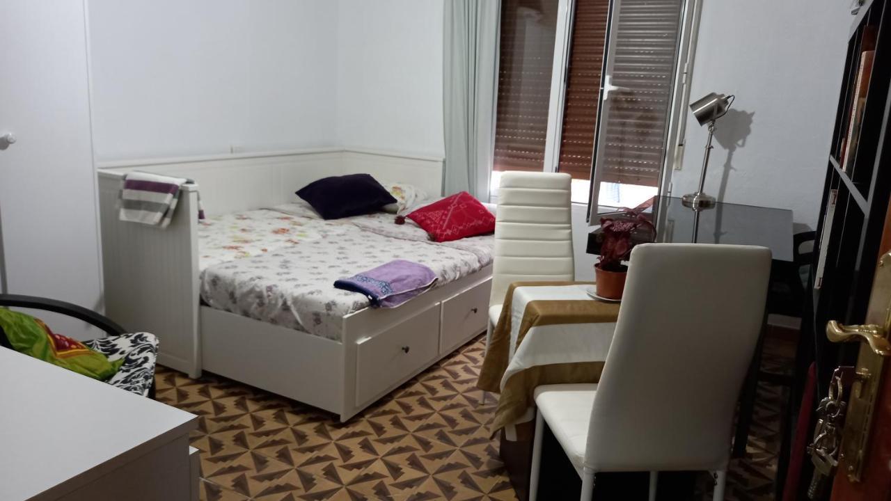 סרגוסה Las Golondrinas Habitacion En Piso Centrico Para Una O Dos Personas מראה חיצוני תמונה